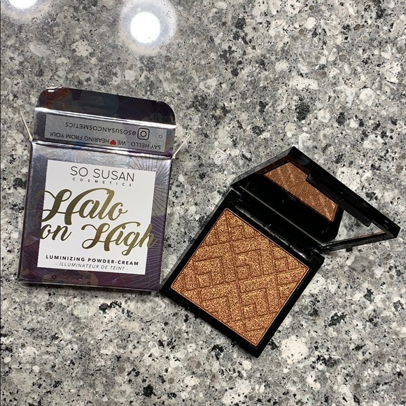 Luminizing Powder-Cream - Picture 1 of 3